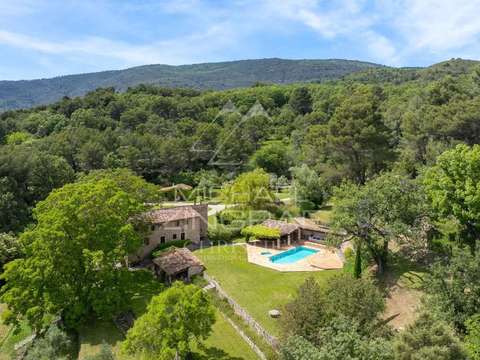 Vente maison 10 pièces Fayence 83