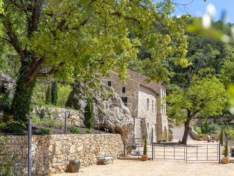 Vente maison 8 pièces Fayence 83