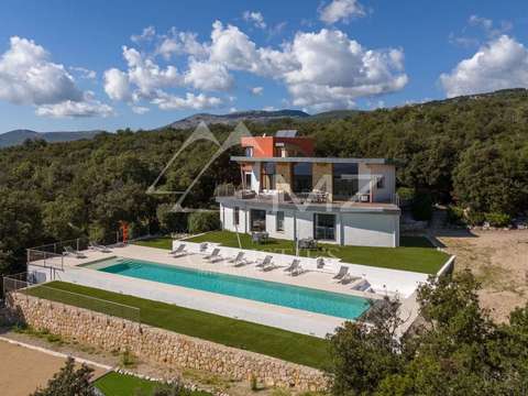 Vente maison 7 pièces Fayence 83