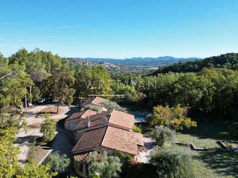 Vente maison 8 pièces Fayence 83