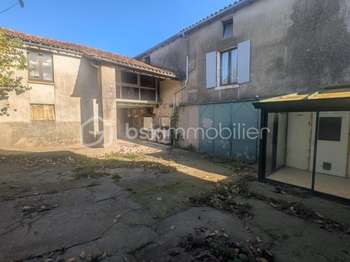 Vente maison 10 pièces Fenioux 79