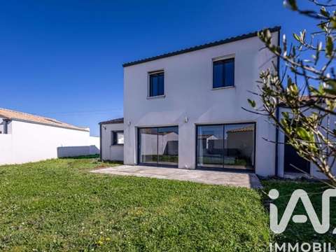 Vente maison 5 pièces Ferrières 17