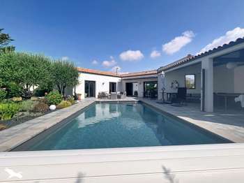 Vente maison 6 pièces Ferrières 17