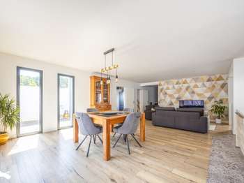 Maison 6 pièces 145 m² · à Ferrières · 145 m² · 390 900 €