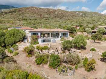 Vente maison 6 pièces Figari 2A