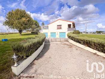 Vente maison 5 pièces Fontaine-Chalendray 17