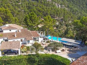 Vente maison 15 pièces Fontaine-de-Vaucluse 84