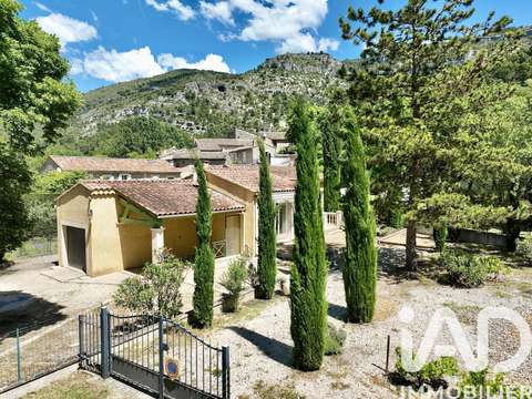 Vente maison 5 pièces Fontaine-de-Vaucluse 84