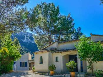 Vente Maison 15 chambresFontaine-de-Vaucluse
