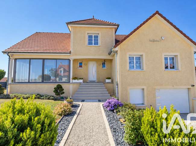 Maison 5 pièces 145 m² · à Fontaine-Française · 145 m² · 340 000 €