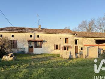 Vente maison 10 pièces Fontaines-d'Ozillac 17
