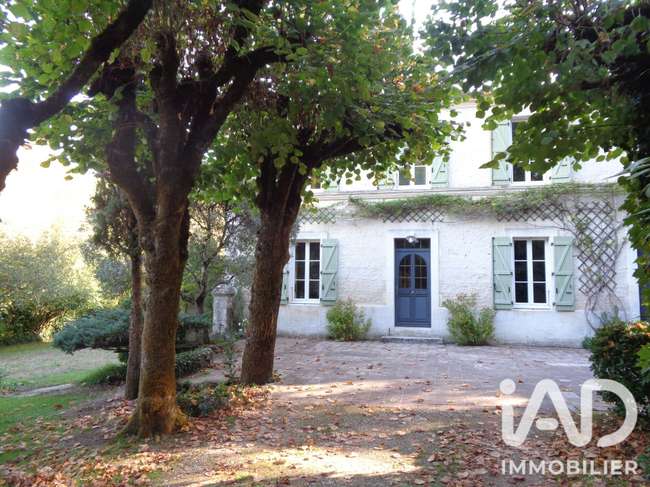 Maison 8 pièces 183 m² · à Fontcouverte · 183 m² · 441 000 €