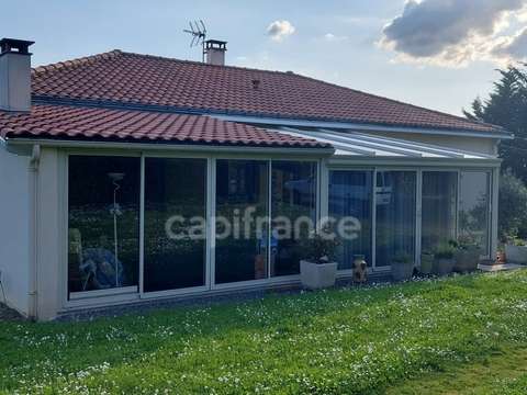 Vente maison 6 pièces Fontenay-le-Comte 85