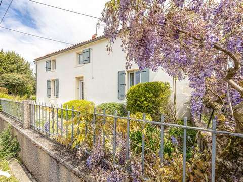 Vente maison 7 pièces Fontenay-le-Comte 85