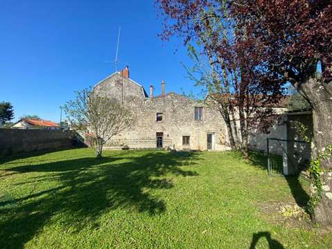 Vente maison 6 pièces Fontenay-le-Comte 85