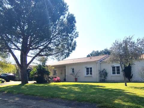 Vente maison 6 pièces Fontenay-le-Comte 85