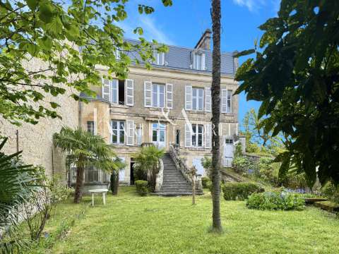 Vente maison 10 pièces Fontenay-le-Comte 85