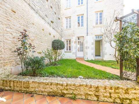 Vente maison 7 pièces Fontenay-le-Comte 85