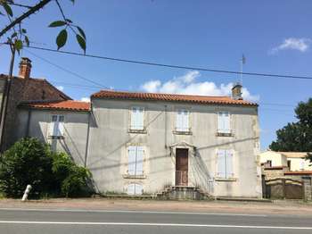 Vente maison 4 pièces Fontenay-le-Comte 85