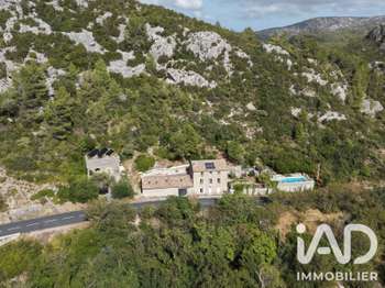 Maison 9 pièces 242 m² · à Fontjoncouse · 242 m² · 363 000 €