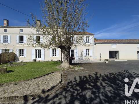 Vente maison 7 pièces Forges 17