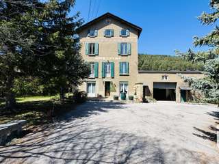 Vente maison 13 pièces