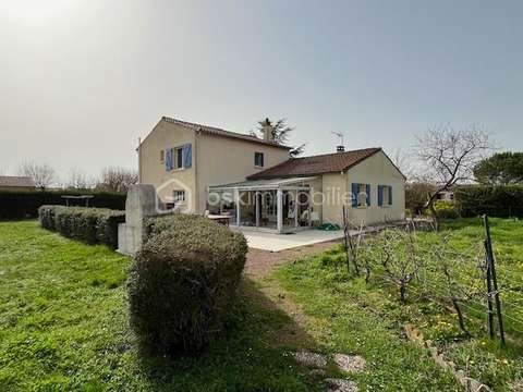 Vente maison 7 pièces Fors 79
