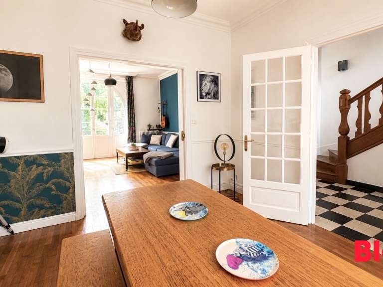 Vente maison 8 pièces
