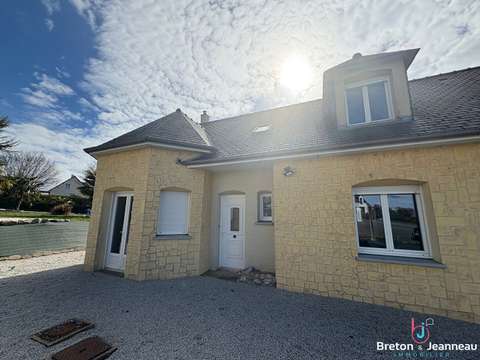Vente maison 6 pièces Fougerolles-du-Plessis 53