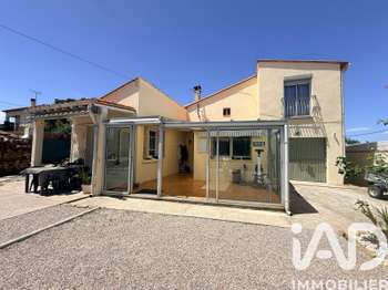 Maison 4 pièces 111 m² · à Fourques · 111 m² · 289 000 €