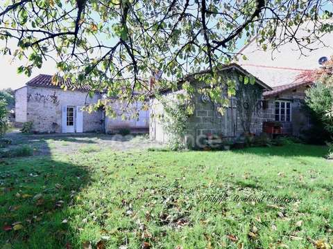 Vente maison 12 pièces Foussais-Payré 85