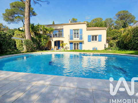 Vente maison 8 pièces Fréjus 83