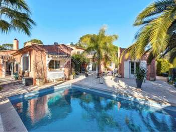 Vente maison 8 pièces Fréjus 83