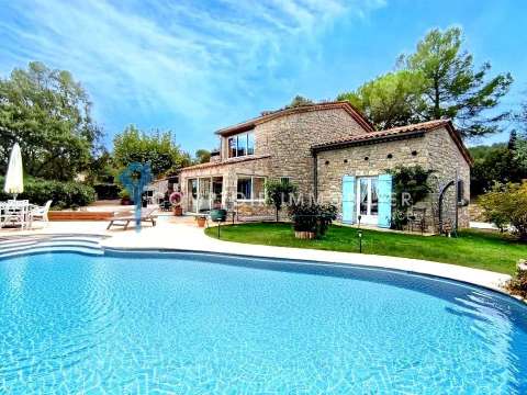 Vente maison 7 pièces Fréjus 83