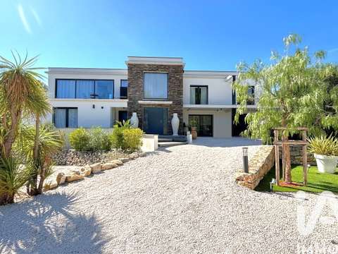 Vente maison 9 pièces Fréjus 83