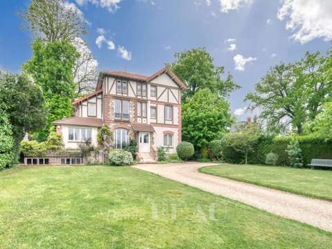 Vente maison 9 pièces Garches 92