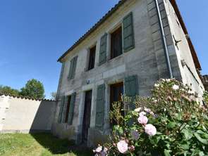 Vente Maison 2 chambresGardes-le-Pontaroux