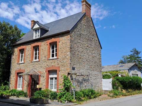 Vente maison 7 pièces Genêts 50