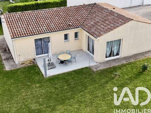 Vente maison 5 pièces Germignac 17