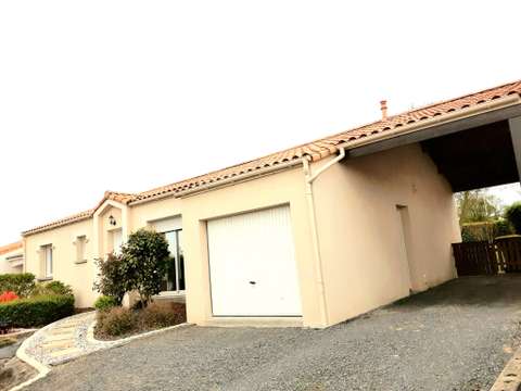 Vente maison 4 pièces Gesté 49