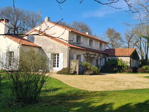 Vente maison 11 pièces Gétigné 44