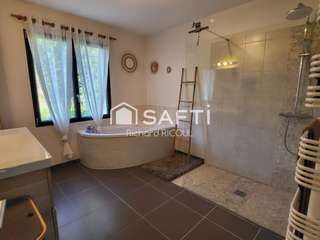 Vente maison 9 pièces