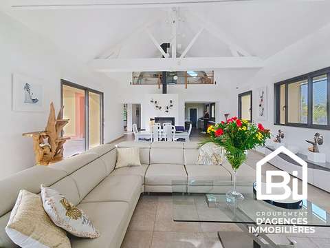 Vente maison 12 pièces