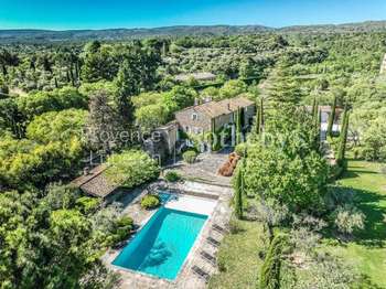 Maison 10 pièces 390 m² · à Gordes · 390 m² · 2 800 000 €