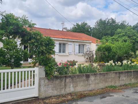 Vente maison 4 pièces Gorges 44