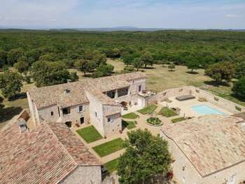 Maison 17 pièces 500 m² · à Goudargues · 500 m² · 5 400 000 €