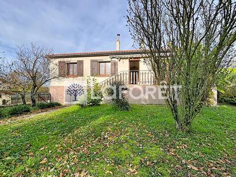 Vente maison 7 pièces Gourgé 79