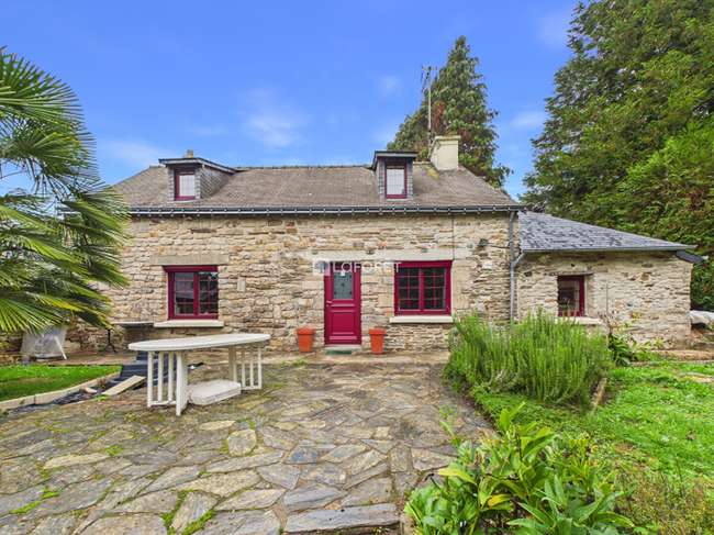 Maison 4 pièces 85 m² · à Gourin · 85 m² · 153 700 €