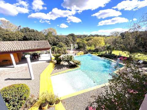 Vente maison 18 pièces Grans 13