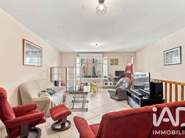 Maison 5 pièces 166 m² · à Grans · 166 m² · 198 000 €
